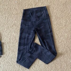 Lululemon camouflage leggings size 4